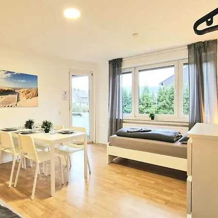 2 With Balcony, Free Parking & Wifi - Ha05 Apartment